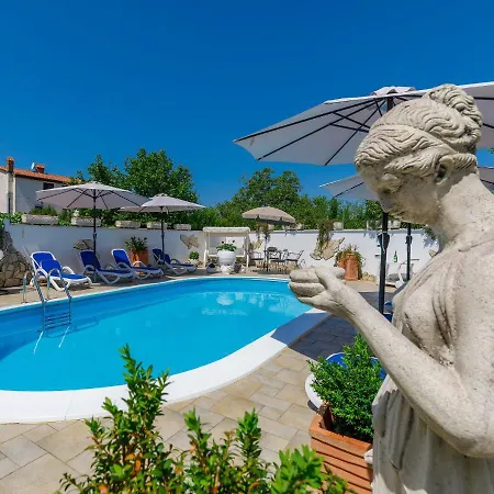 Апартаменты Tiziana-3 By Interhome